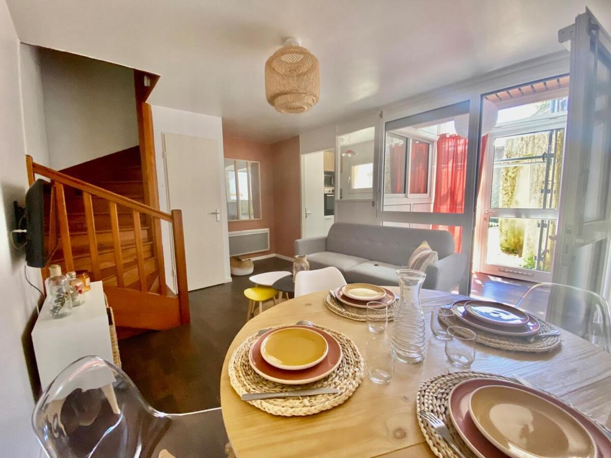 Le Carnot: City Centre With Parking Space Apartamento Poitiers Exterior foto